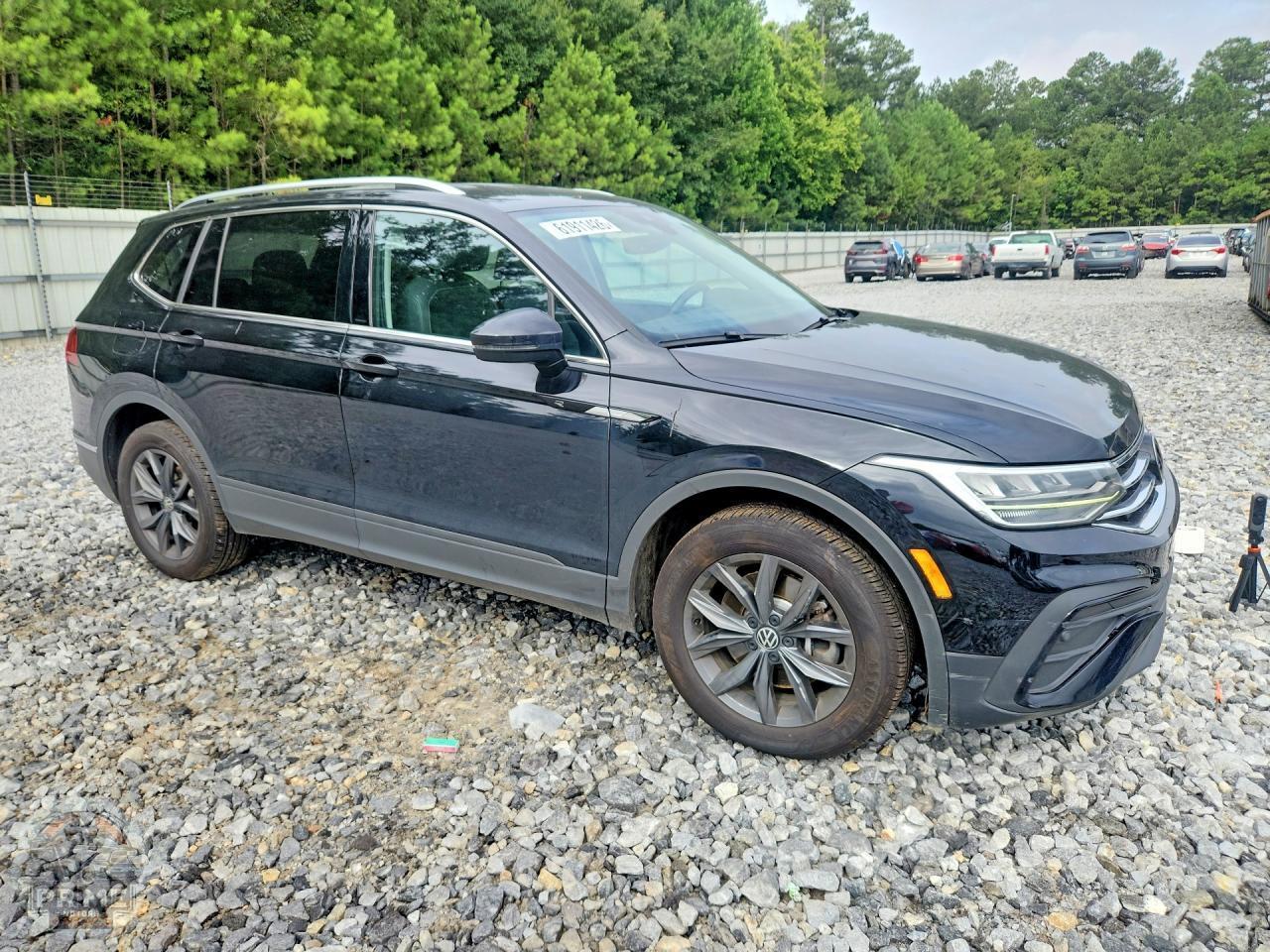 2022 VOLKSWAGEN TIGUAN — фото 4