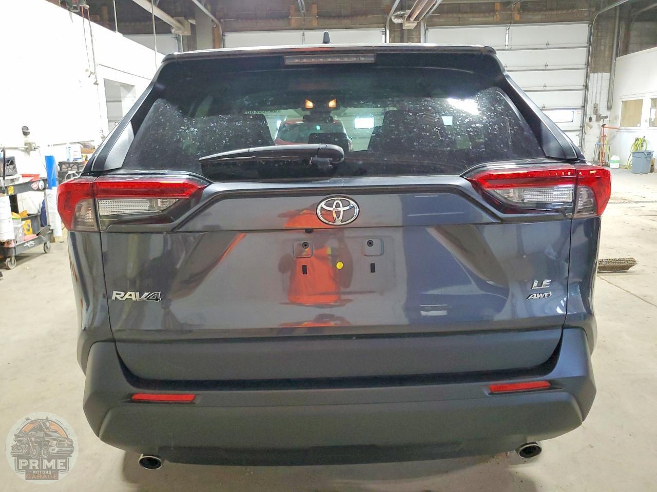 2021 TOYOTA RAV4 — фото 6