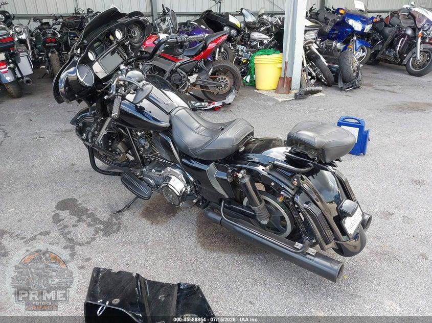 2014 HARLEY-DAVIDSON FLHX (STREET GLIDE) STREET GLIDE — фото 3