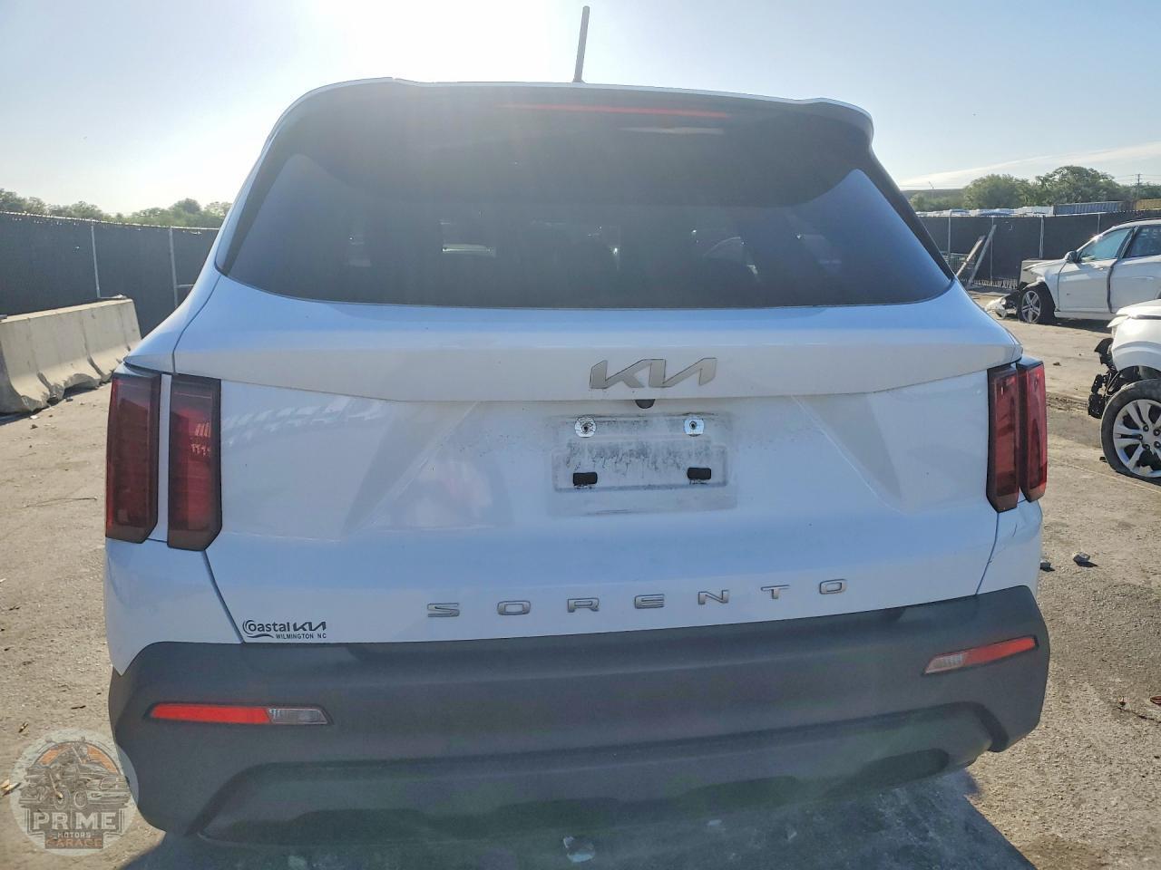 2022 KIA SORENTO — фото 6