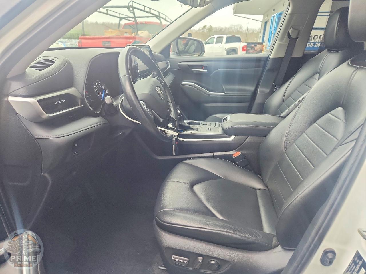 2021 TOYOTA HIGHLANDER — фото 13