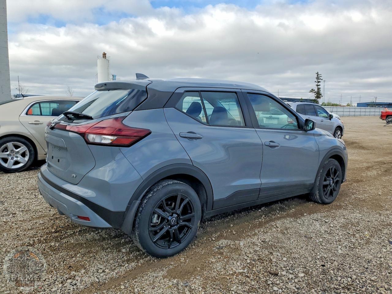 2023 NISSAN KICKS — фото 3