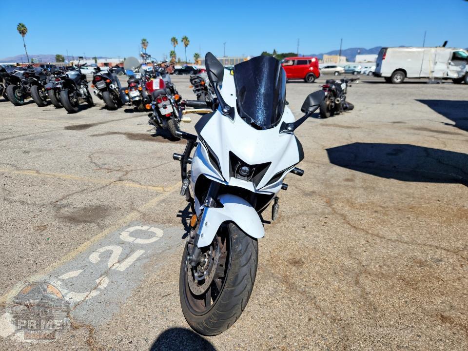 2023 YAMAHA YZFR7 — фото 2