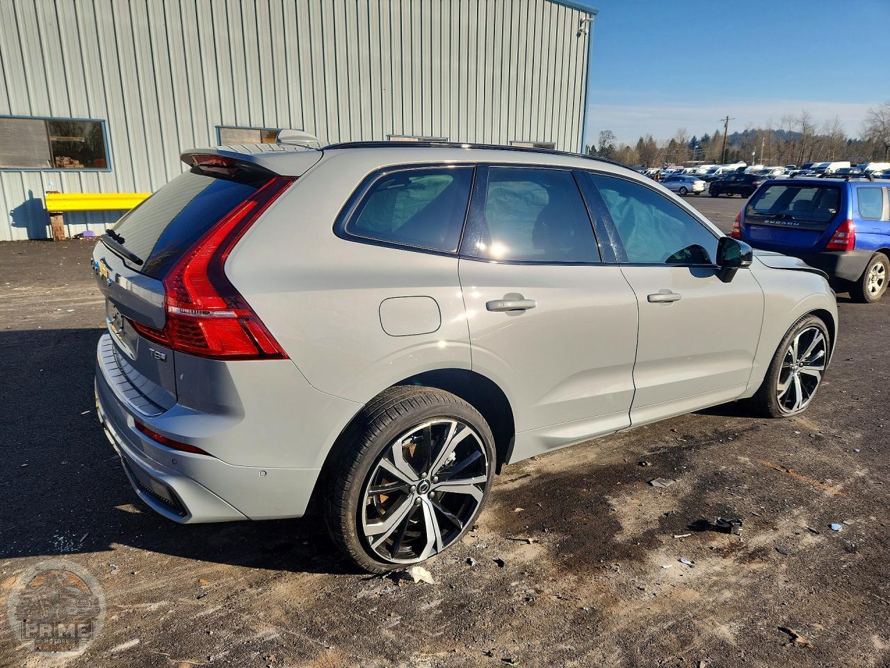 2025 VOLVO XC60 — фото 6