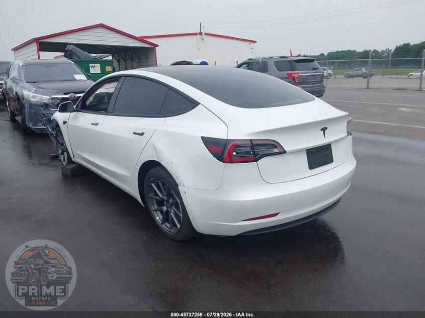 2023 TESLA MODEL 3 REAR-WHEEL DRIVE — фото 3