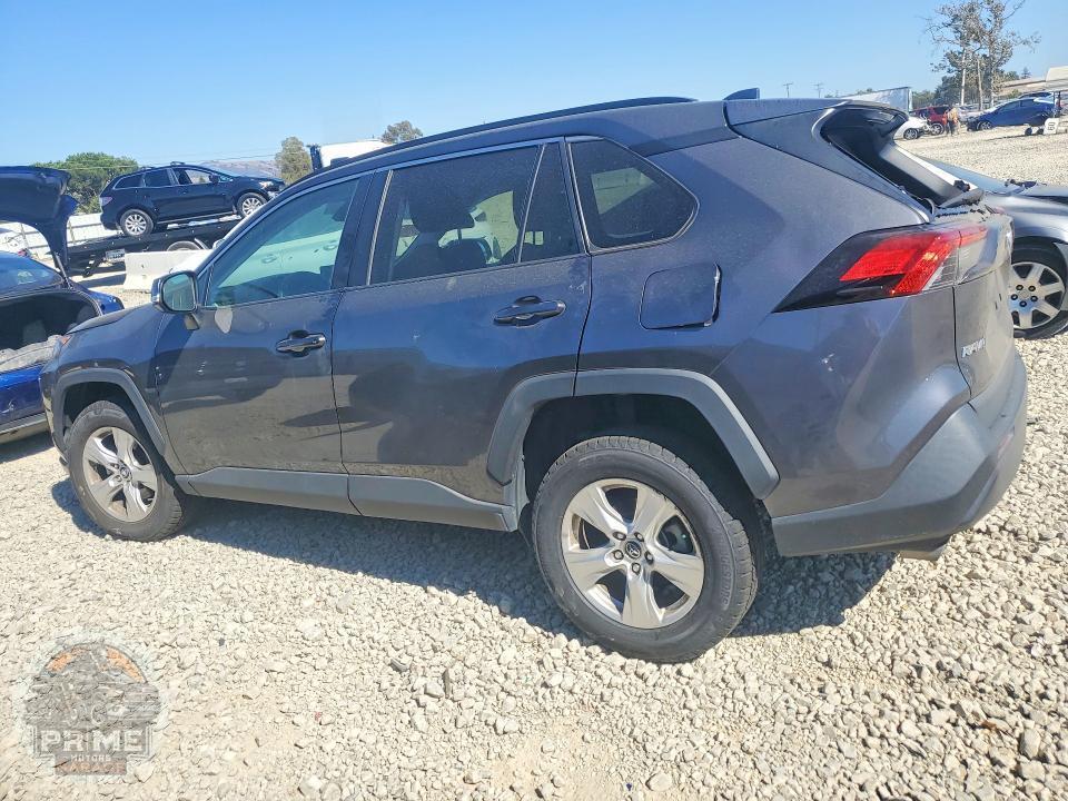 2021 TOYOTA RAV4 — фото 2