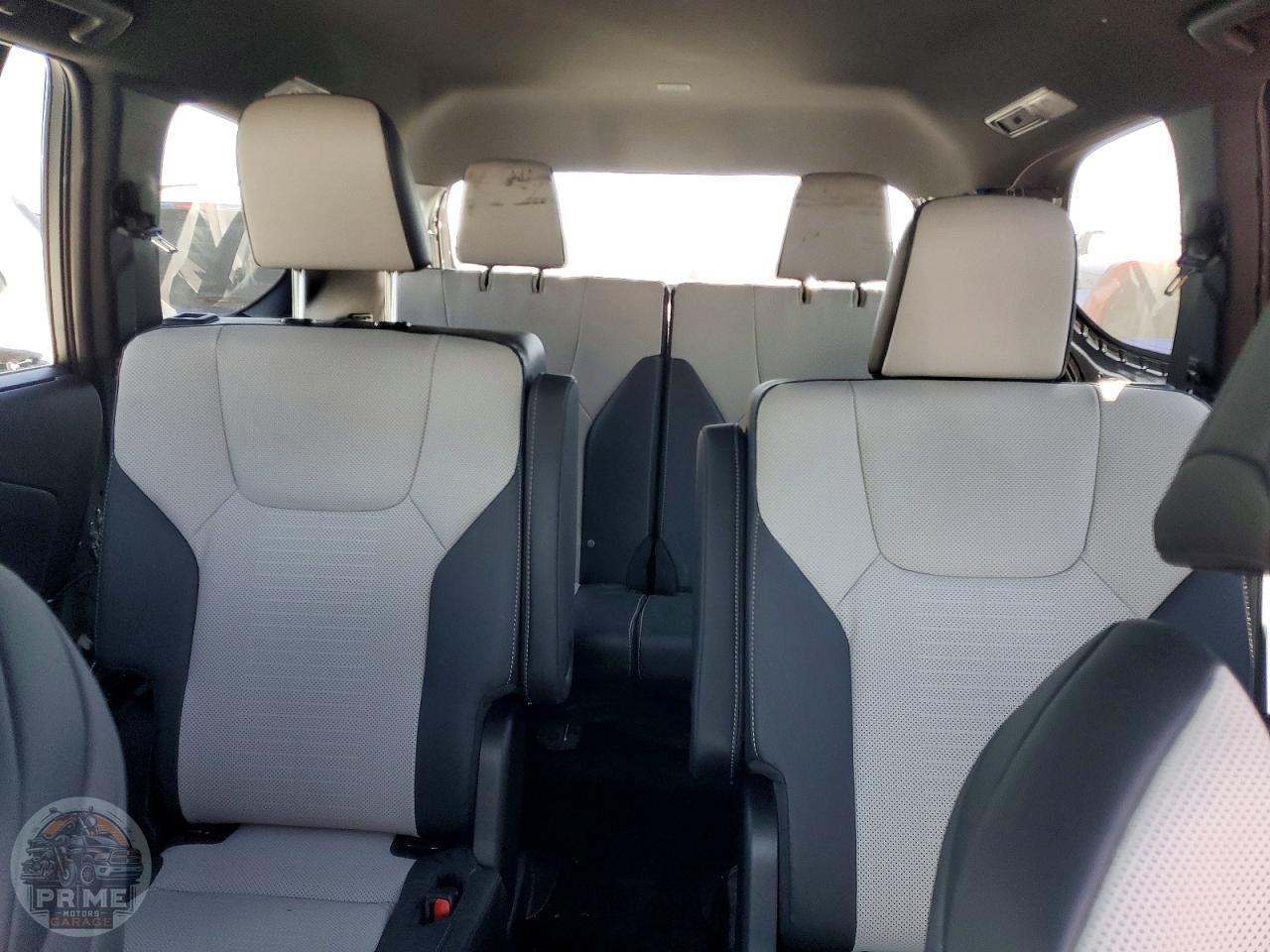 2025 LEXUS TX — фото 19