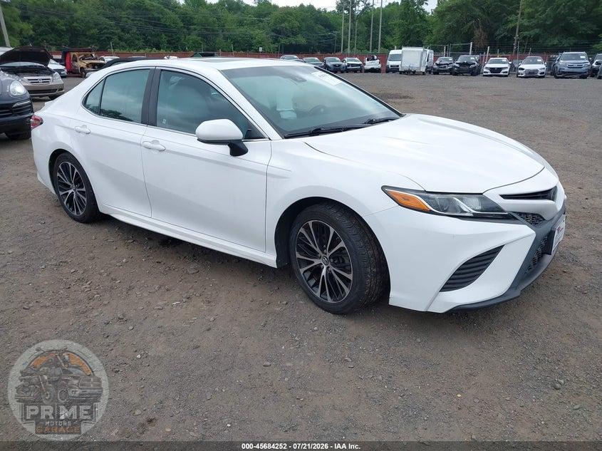 2018 TOYOTA CAMRY SE — фото 1