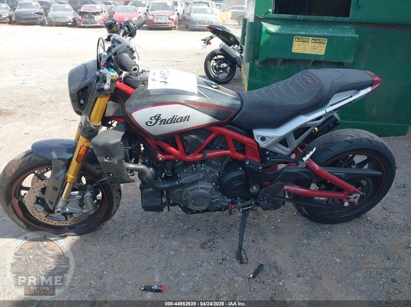 2022 INDIAN MOTORCYCLE CO. FTR R CARBON — фото 13