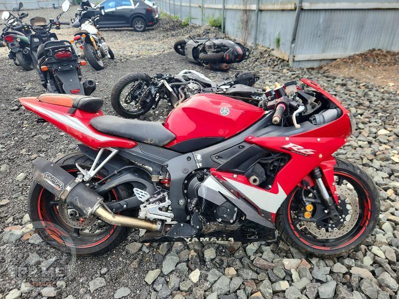 2005 YAMAHA YZFR6 — фото 1