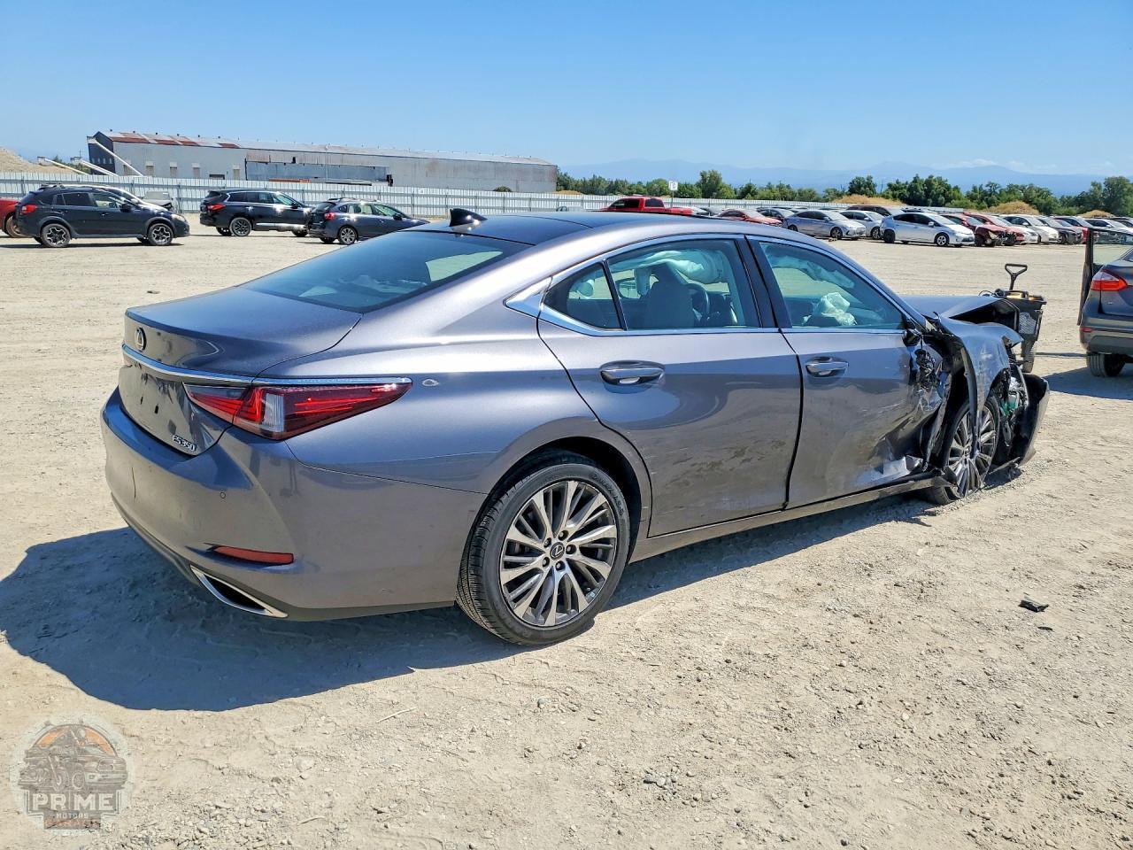 2020 LEXUS ES — фото 3