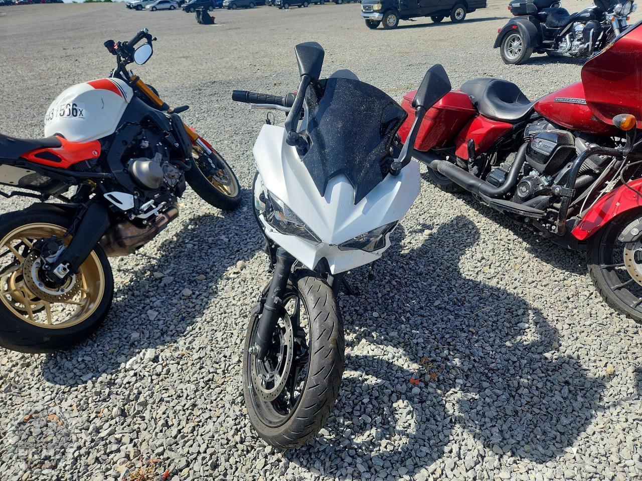 2025 KAWASAKI EX500 — фото 2