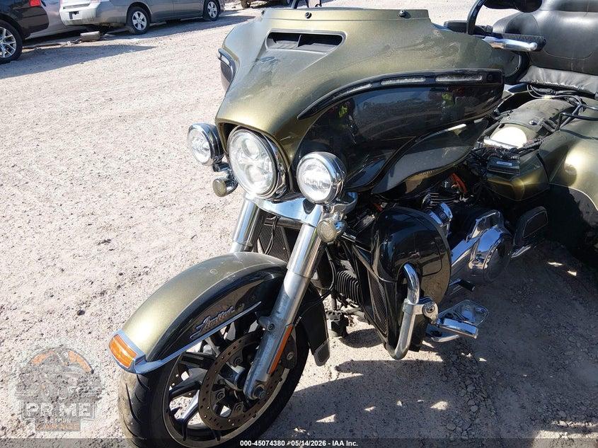 2018 HARLEY-DAVIDSON FLHTK (ULTRA LIMITED) ULTRA LIMITED — фото 2
