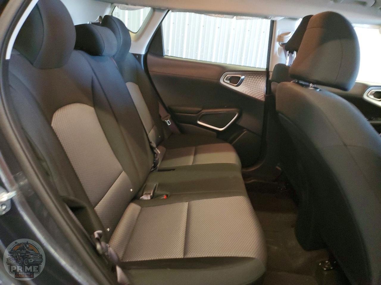 2025 KIA SOUL — фото 10