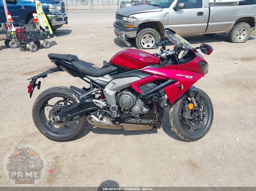 2025 TRIUMPH MOTORCYCLE DAYTONA 660 — фото 12
