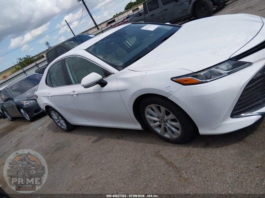 2019 TOYOTA CAMRY LE — фото 12