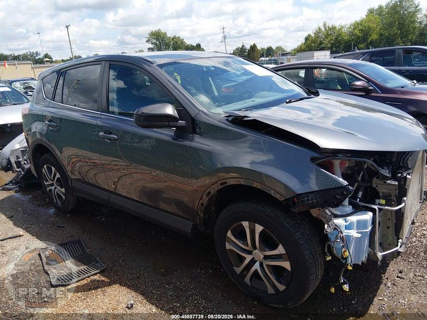 2018 TOYOTA RAV4 LE — фото 14