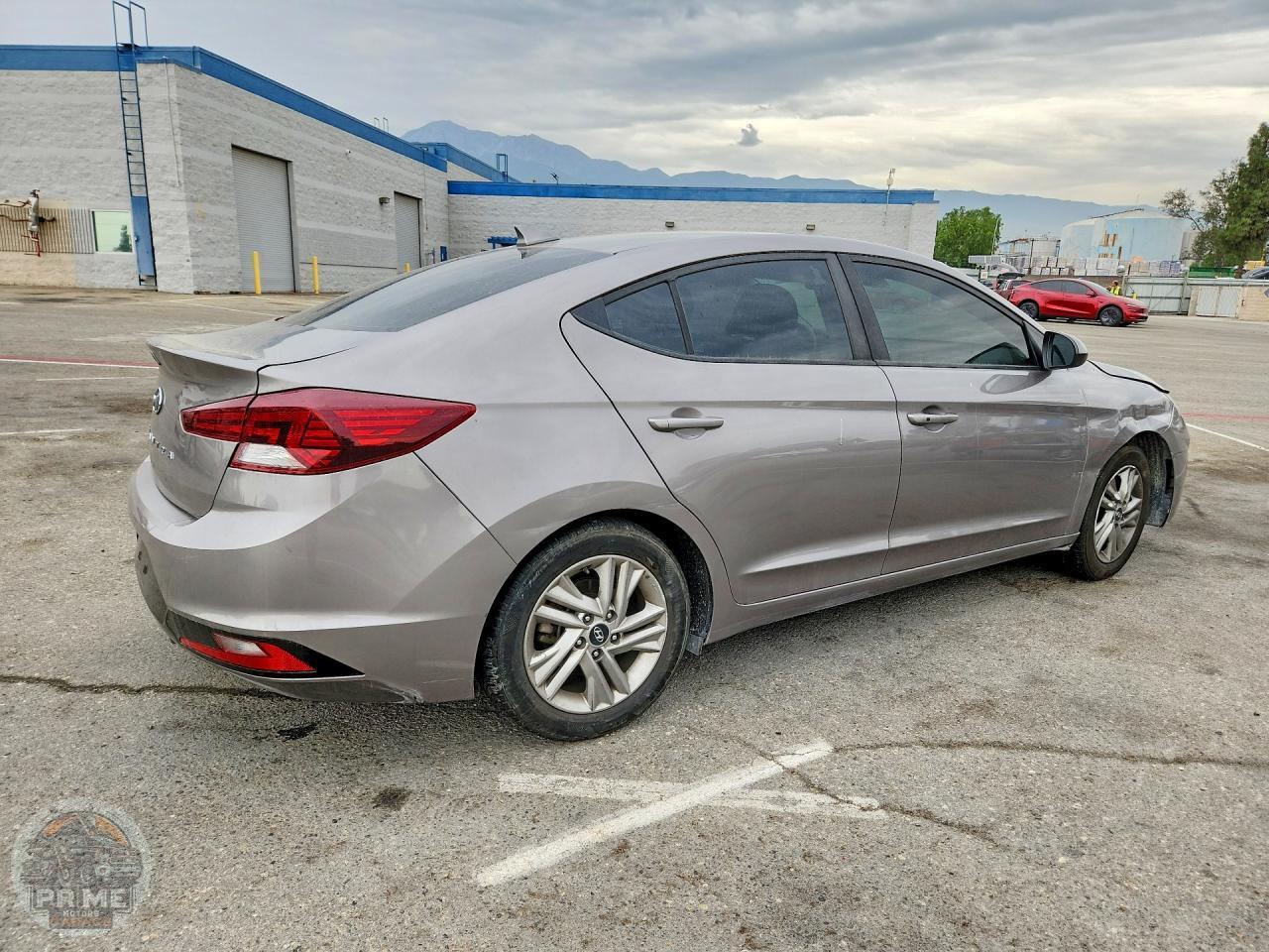 2020 HYUNDAI ELANTRA — фото 3