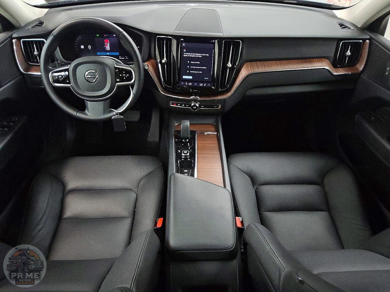 2023 VOLVO XC60 — фото 8