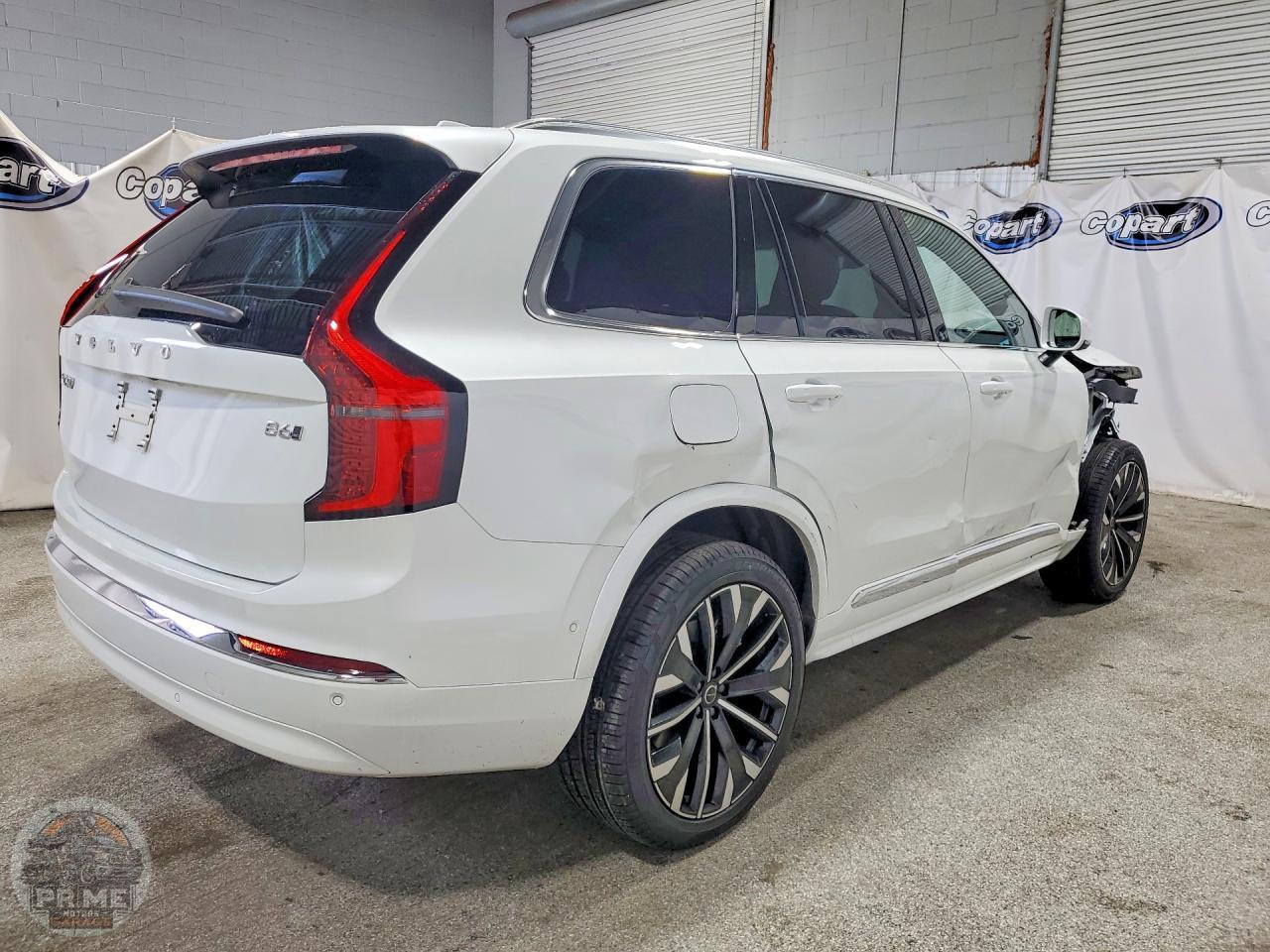 2026 VOLVO XC90 — фото 3