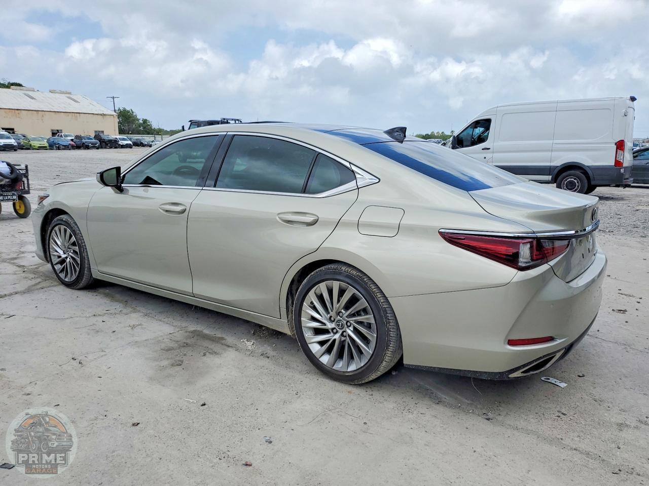 2021 LEXUS ES — фото 2