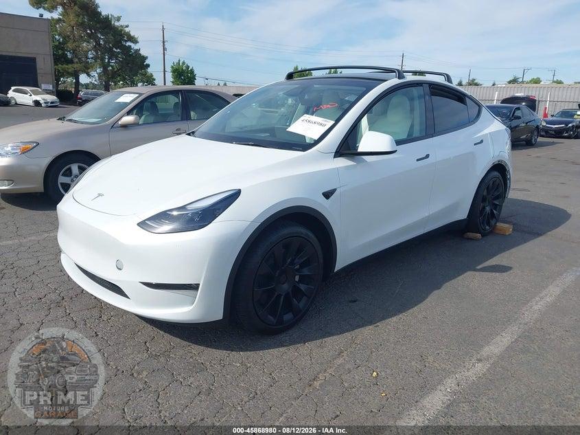 2024 TESLA MODEL Y LONG RANGE DUAL MOTOR ALL-WHEEL DRIVE — фото 2