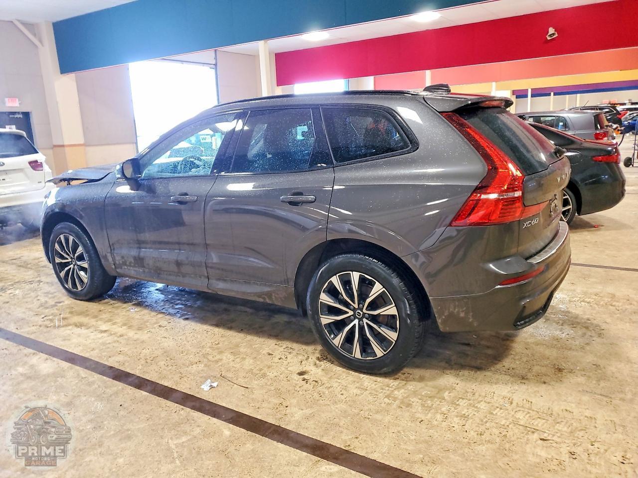 2025 VOLVO XC60 — фото 2