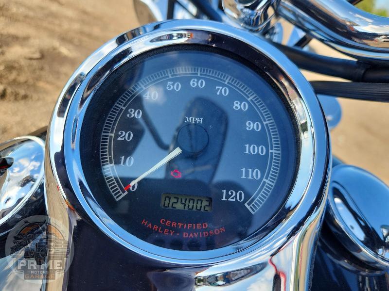 2001 HARLEY-DAVIDSON FXSTD (SOFTAIL DEUCE) — фото 7
