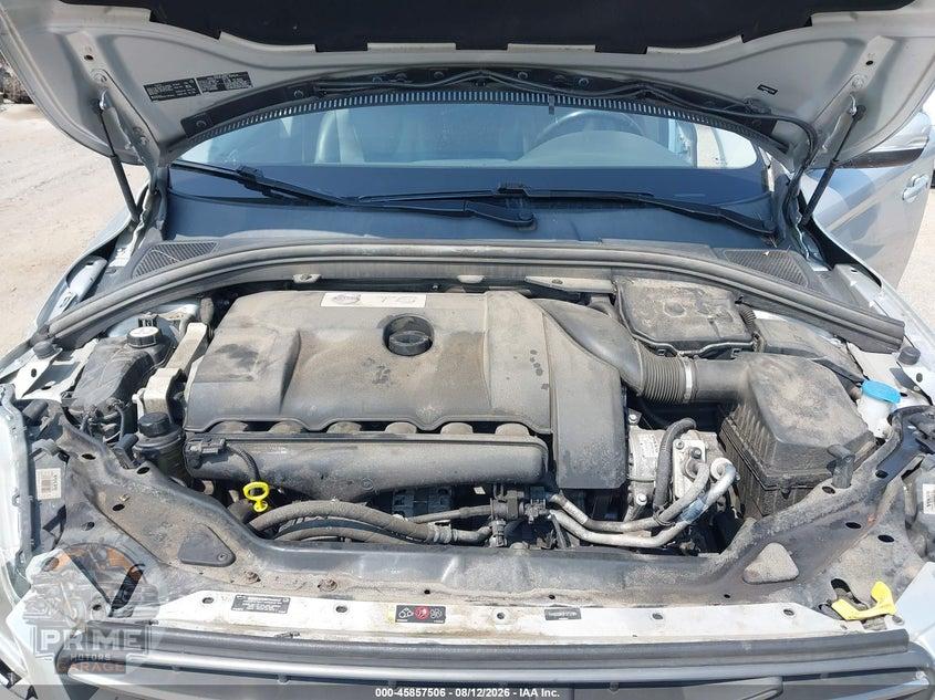 2015 VOLVO XC60 T6 PLATINUM — фото 10
