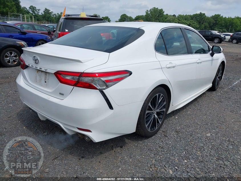 2018 TOYOTA CAMRY SE — фото 4