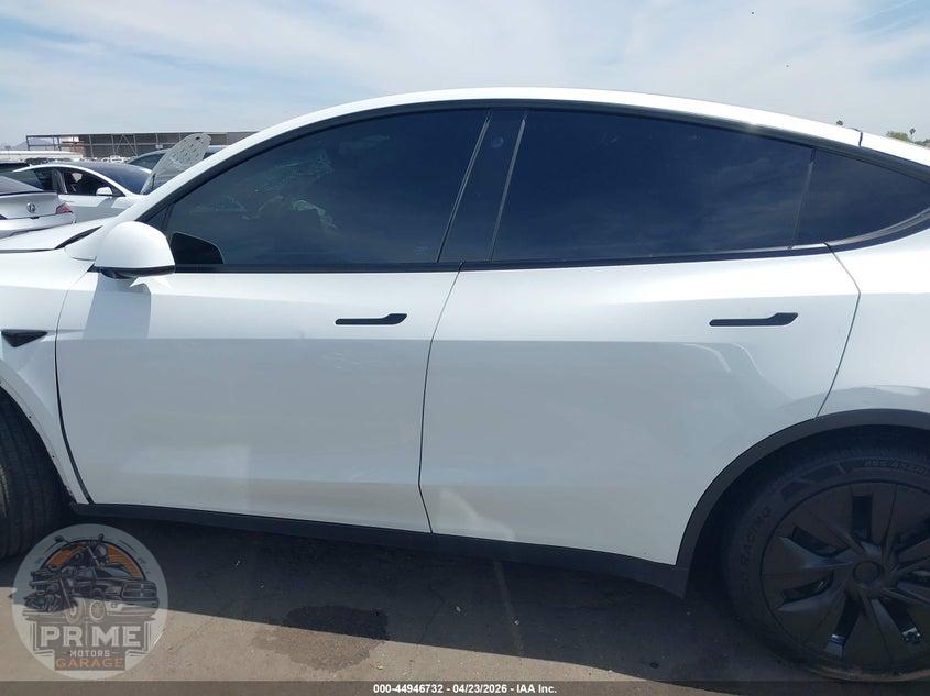 2022 TESLA MODEL Y LONG RANGE DUAL MOTOR ALL-WHEEL DRIVE — фото 13