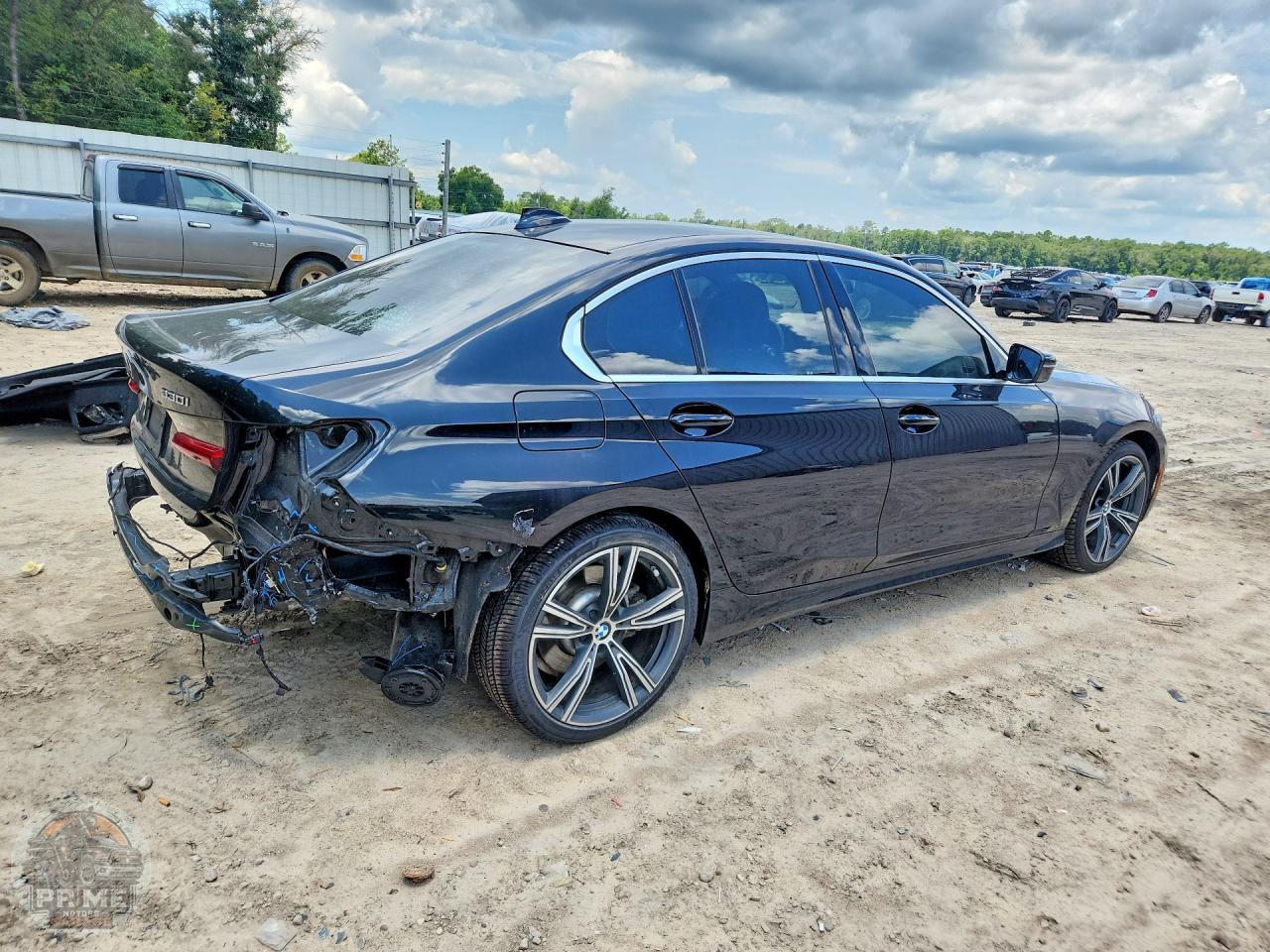 2021 BMW 3 SERIES — фото 3