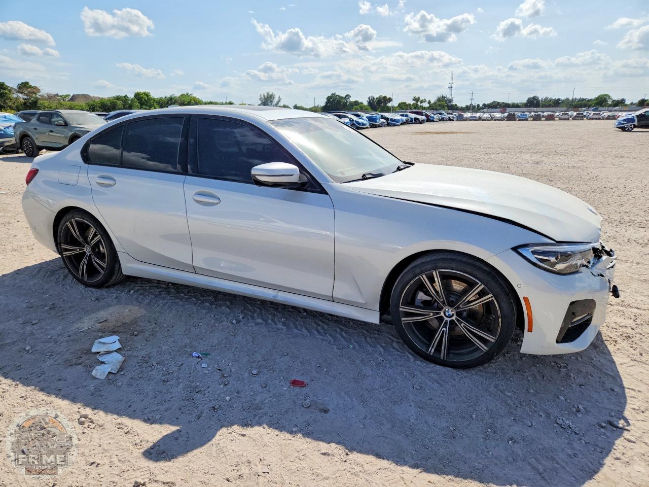 2021 BMW 3 SERIES — фото 3
