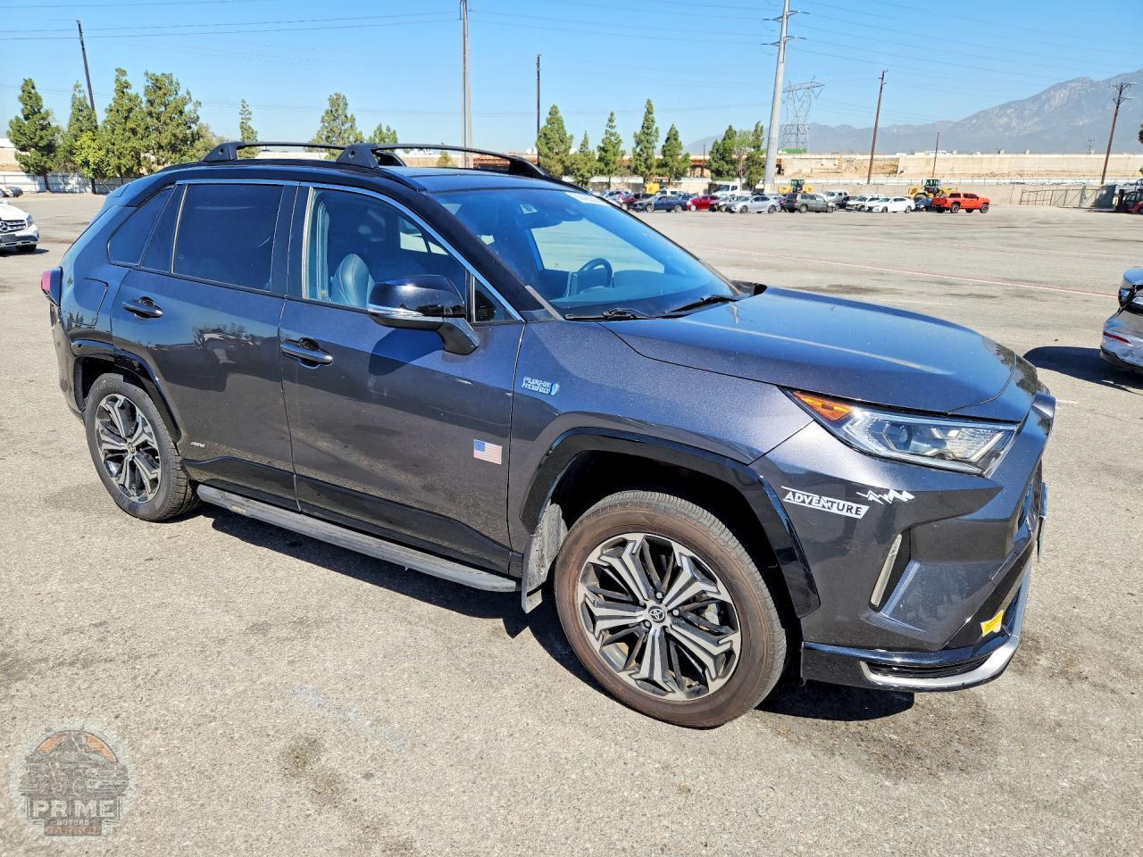2021 TOYOTA RAV4 — фото 4