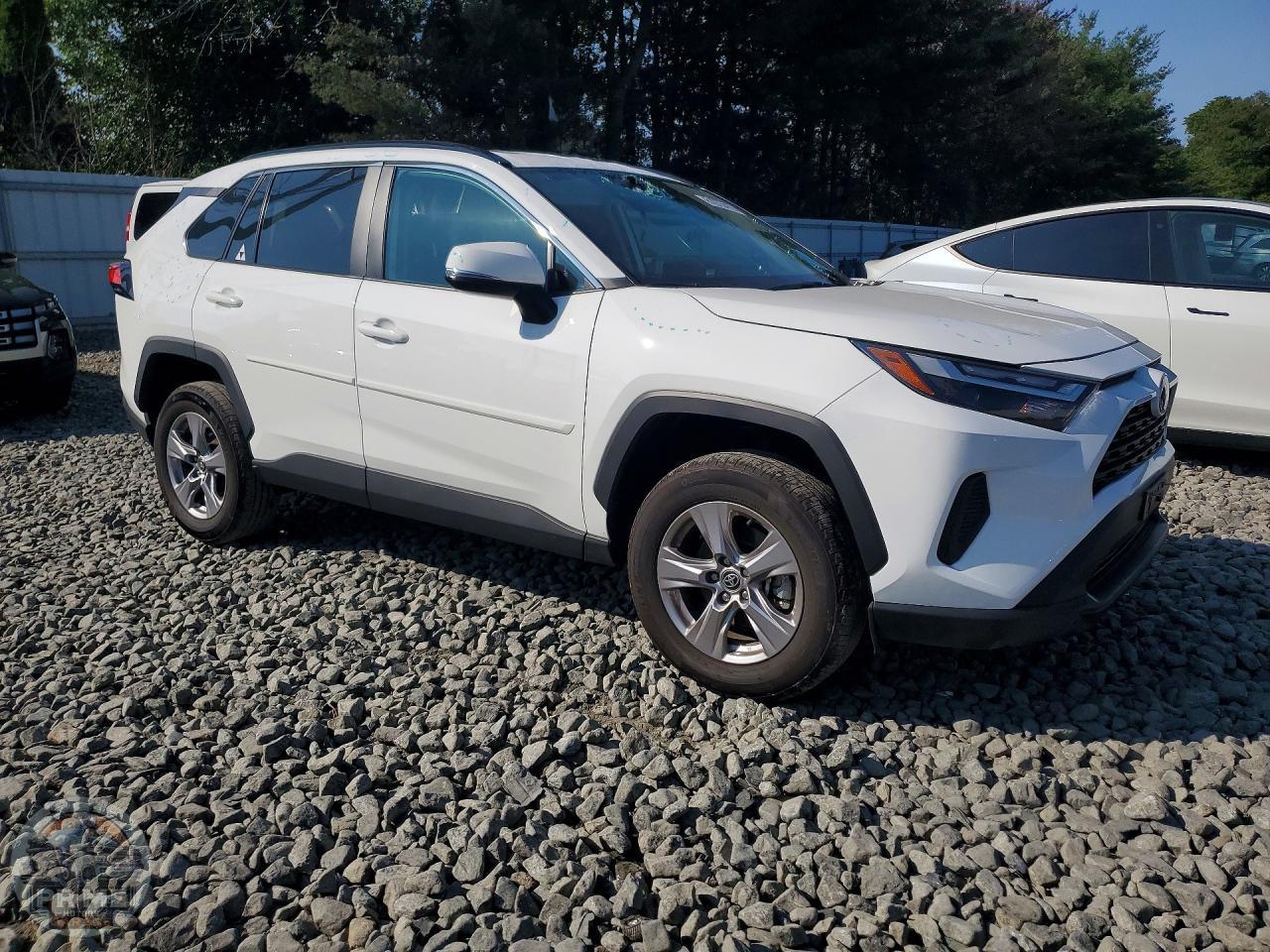 2025 TOYOTA RAV4 — фото 4