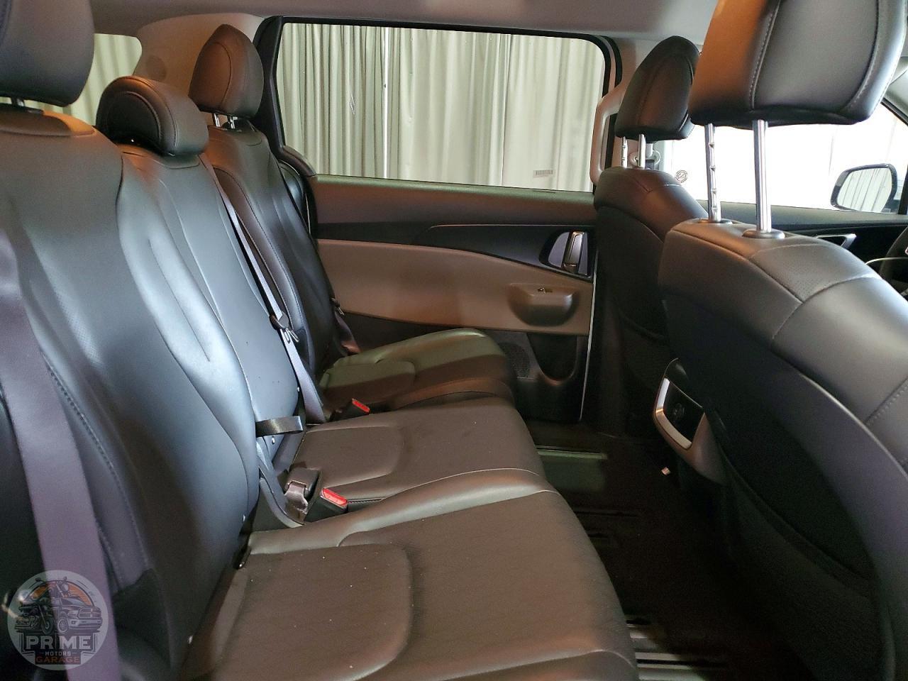 2025 KIA CARNIVAL — фото 11