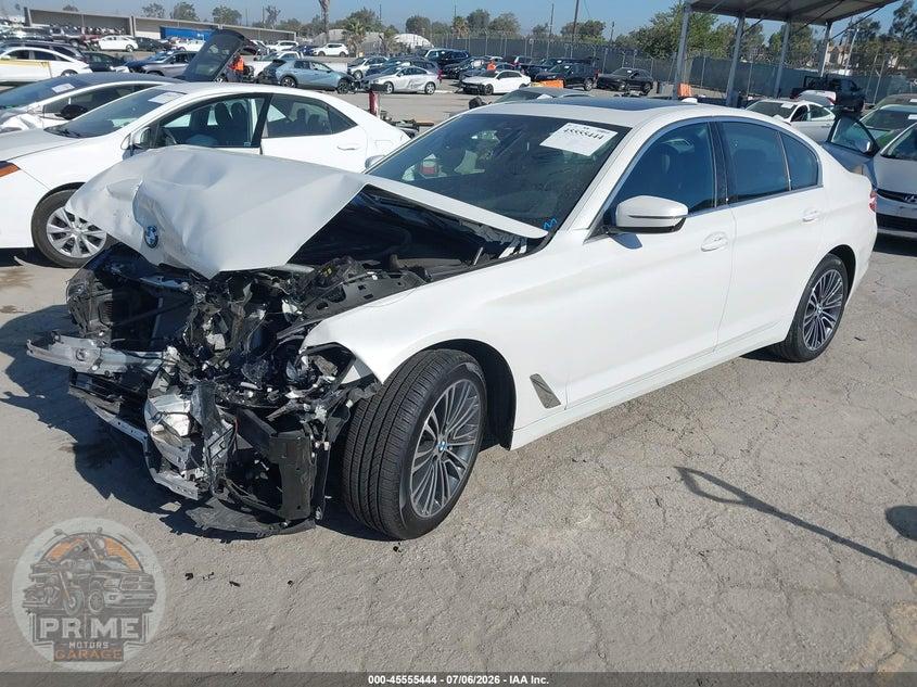 2019 BMW 540I — фото 2