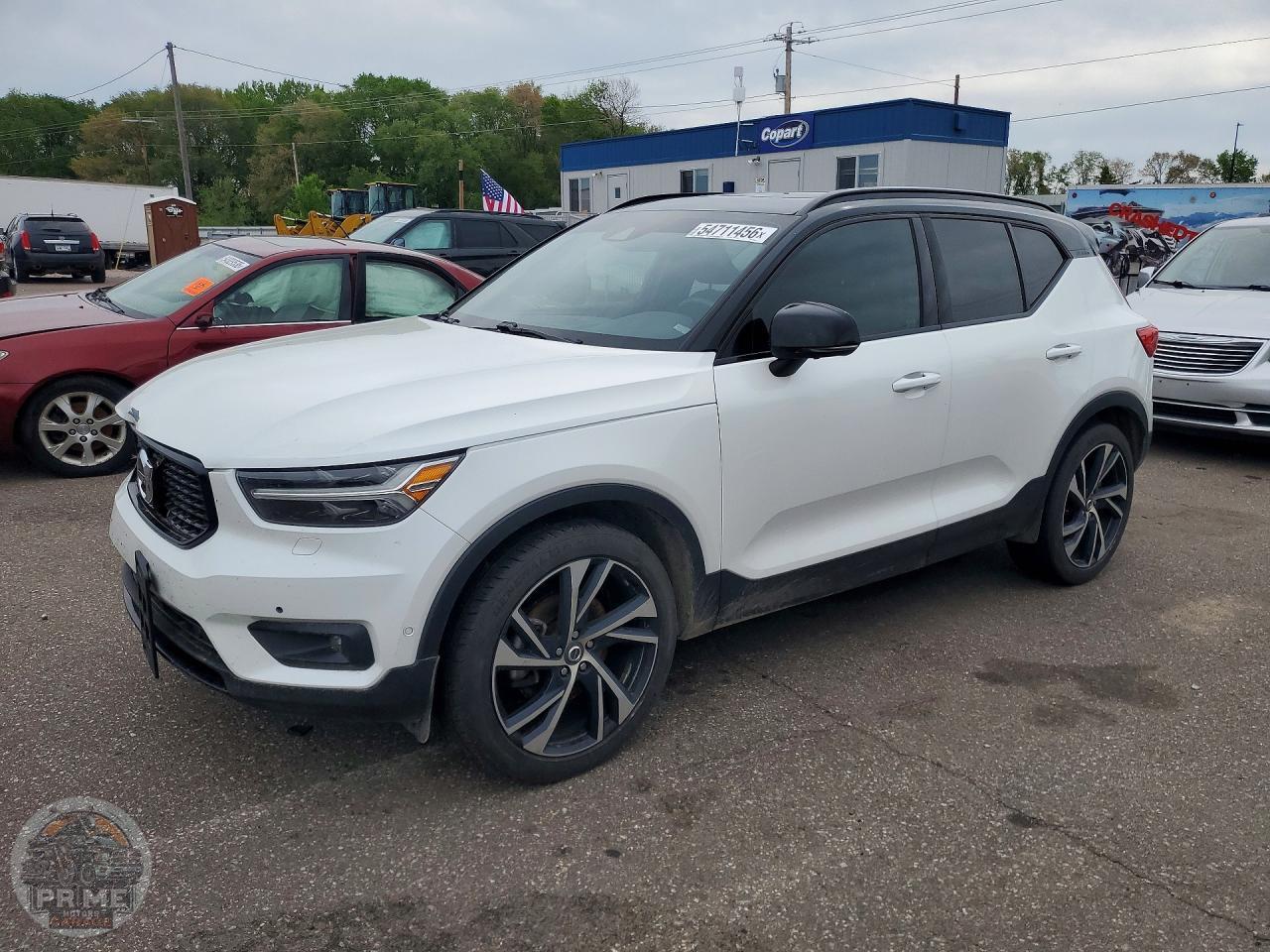 2020 VOLVO XC40 — фото 2