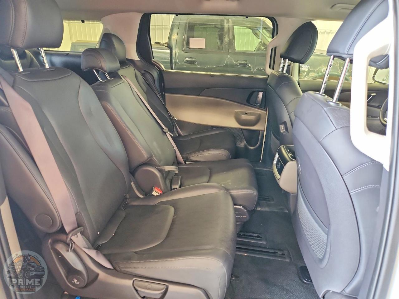 2025 KIA CARNIVAL — фото 10