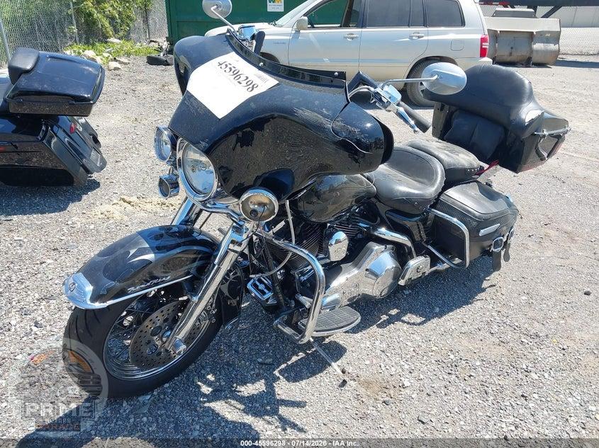 2001 HARLEY-DAVIDSON FLHRCI (ROAD KING CLASSIC) — фото 2