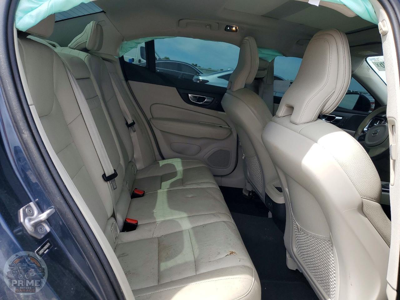 2021 VOLVO S60 — фото 10