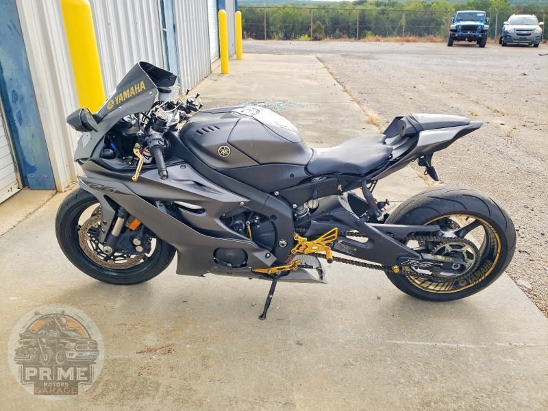 2019 YAMAHA YZFR6 — фото 3