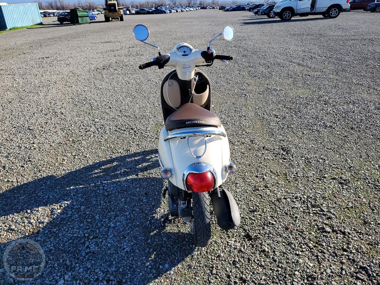 2019 HONDA NCW50 — фото 4