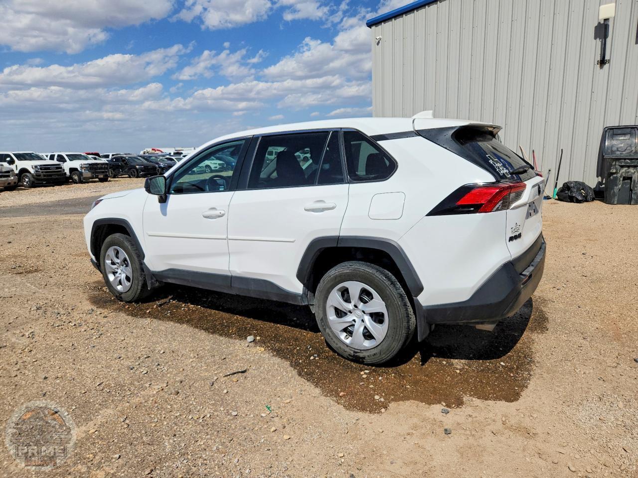 2025 TOYOTA RAV4 — фото 2