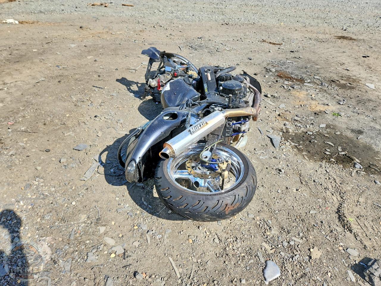 2005 SUZUKI GSX 1300 — фото 4