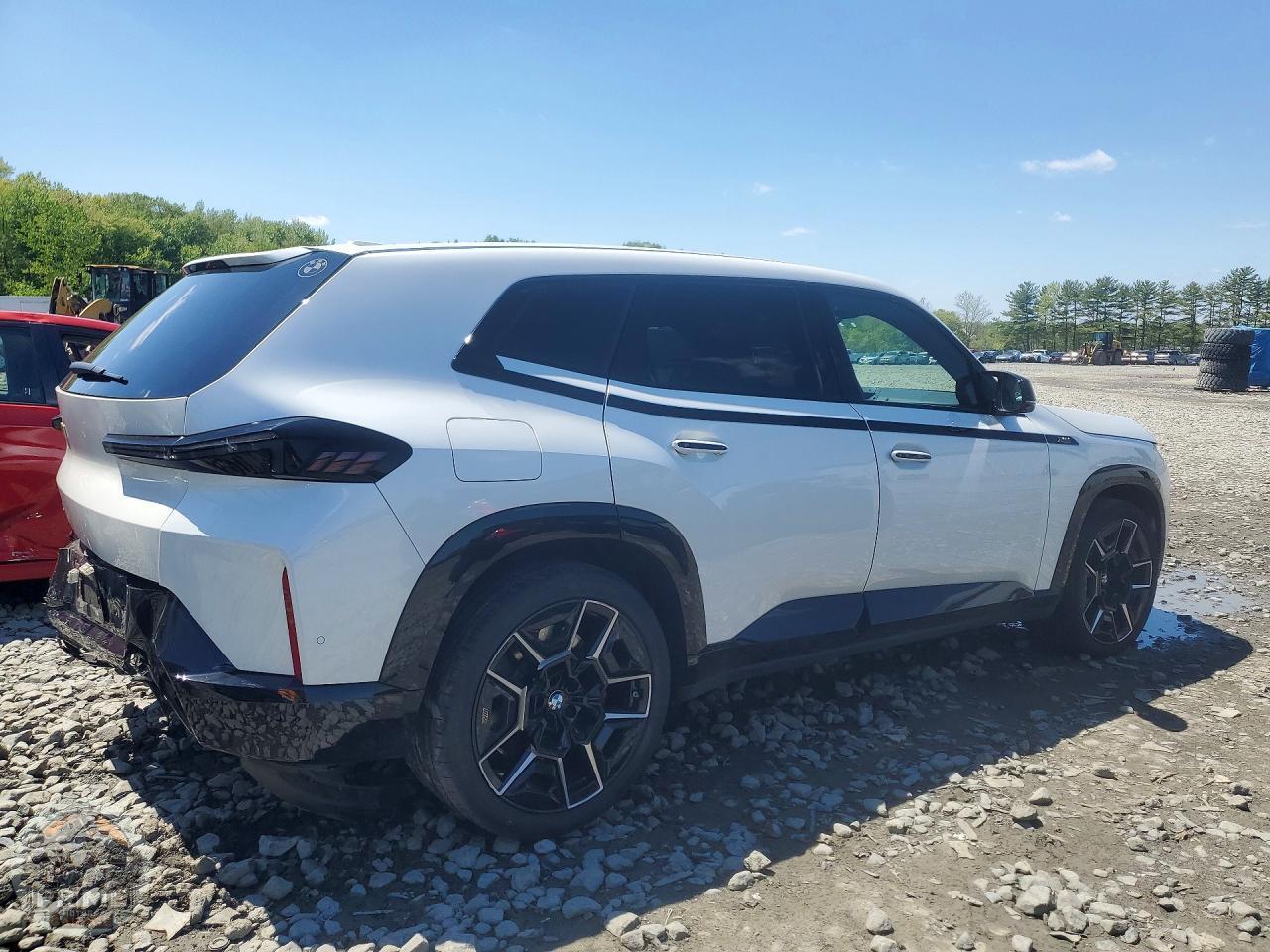 2023 BMW XM — фото 3