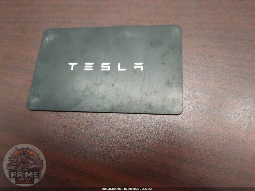 2024 TESLA MODEL Y LONG RANGE DUAL MOTOR ALL-WHEEL DRIVE — фото 10
