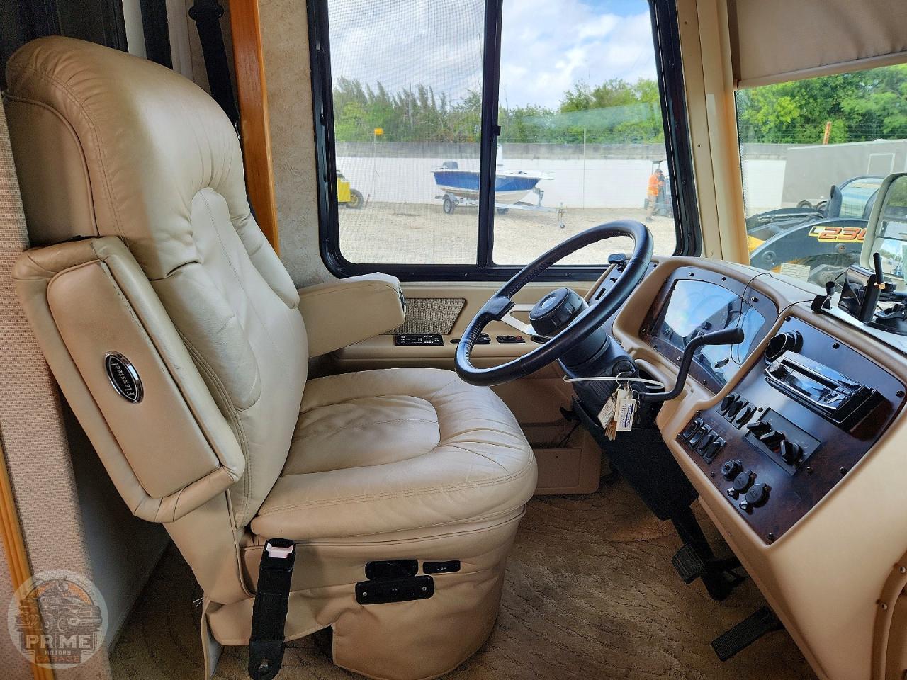 2005 WORKHORSE WINNEBAGO — фото 16