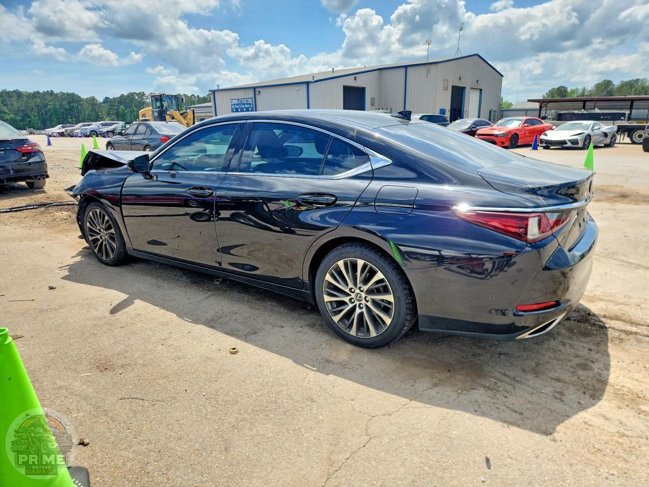 2020 LEXUS ES — фото 2