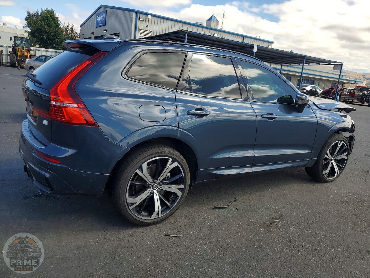 2022 VOLVO XC60 — фото 3